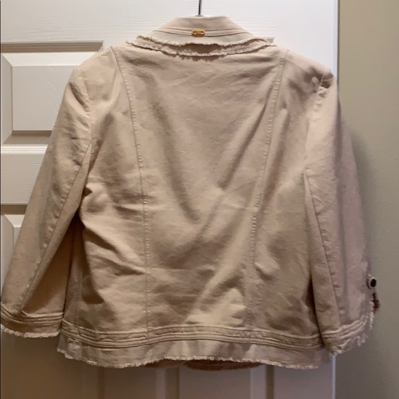 Jacket and pant set - Picture 7 of 7